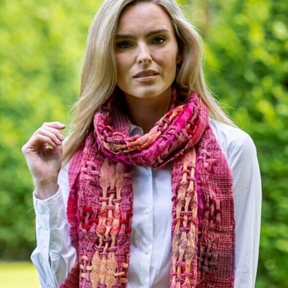 Suantrai of Ireland Open Weave Wool Scarf Pink and Orange - Picture 3 of 12